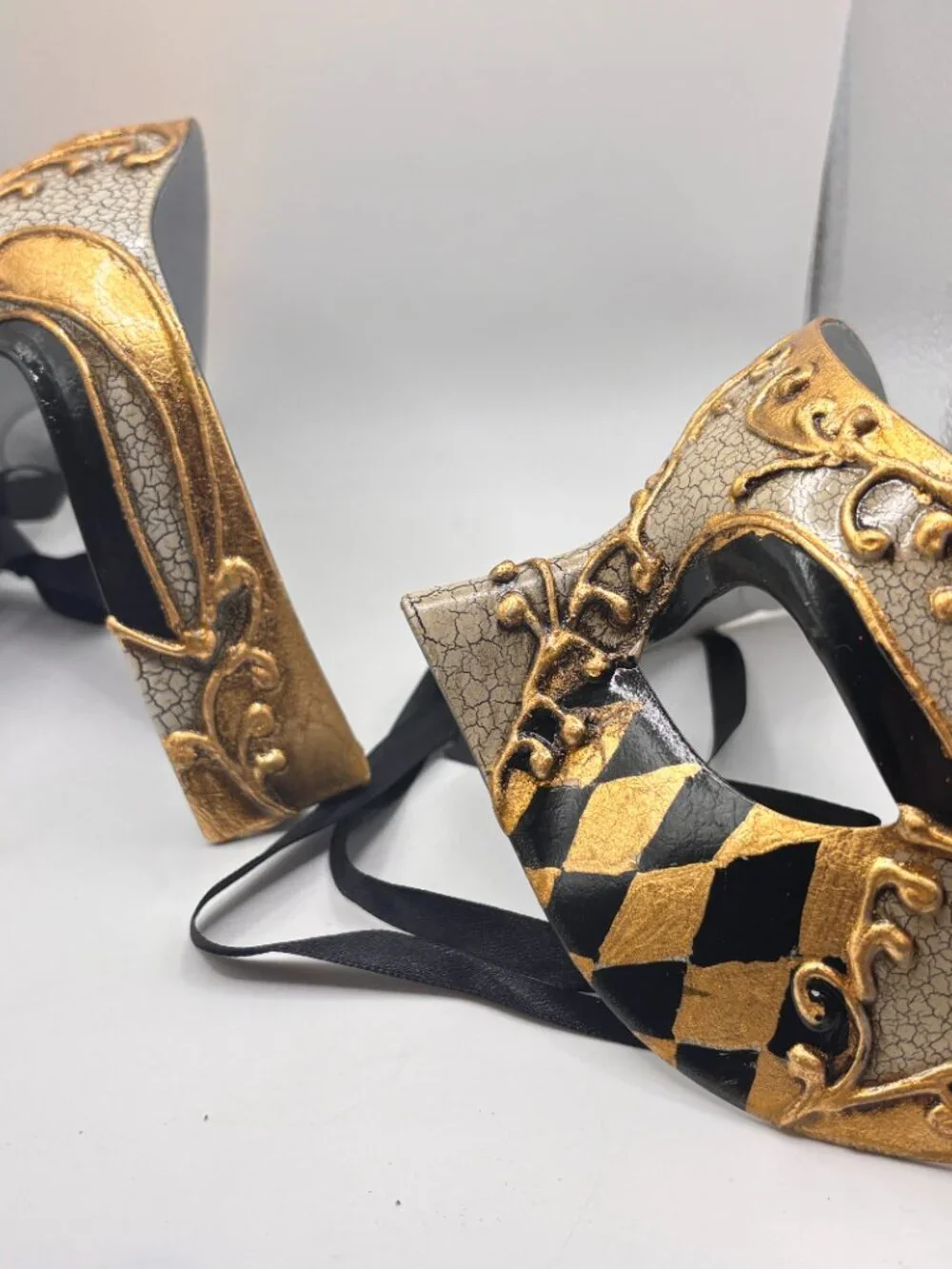 His & Her Masquerade Ball Mask Harlequin Gold Black Costume Photo Halloween Pair